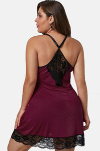 Negligé Plussize Verona Plus Size in bordeaux rot LC31145-103 - Organza Lingerie - Model 1 Rückenansicht weisser Hintergrund