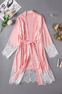 Kimono Harper in rosa mit Spiztendetails