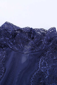 Kurzarmbody Pia LC32325-5 edel in royalblau mit aufwendiger Spitze von Organza Lingerie. Diesen und andere Bodys, Bodys mit Langarm, Bodys mit Kurzarm, transparente Bodys und Bodys mit Glitzer oder Print findest du bei Organza Lingerie. Hier siehst Du eine